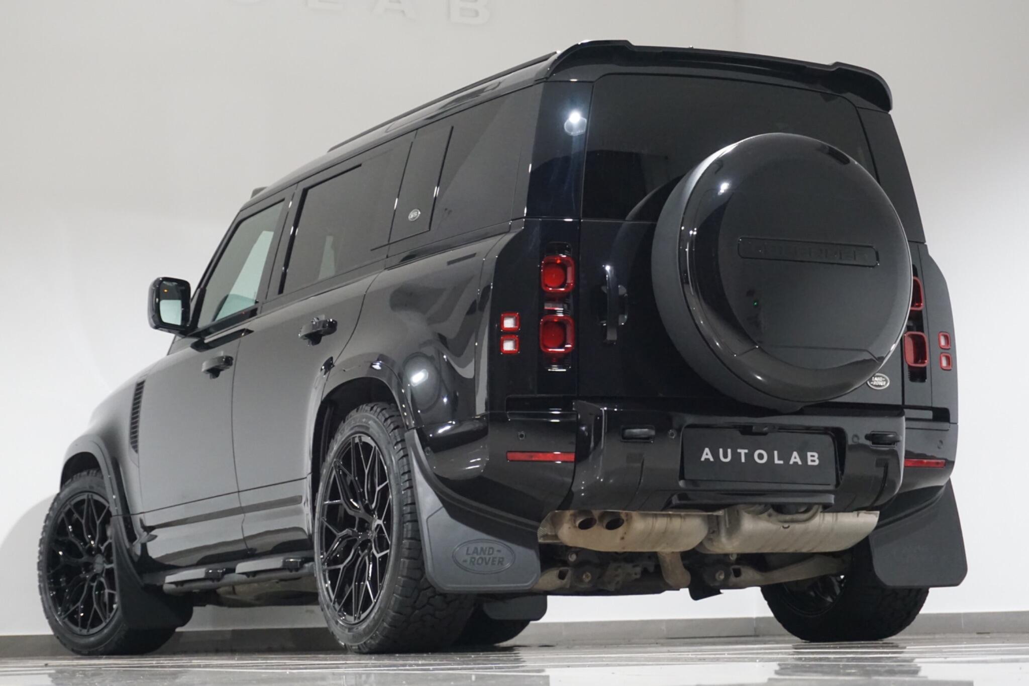 Land Rover Defender 110 3.0 D300 MHEV X-Dynamic HSE Auto 4WD Euro 6 (s/s) 5dr